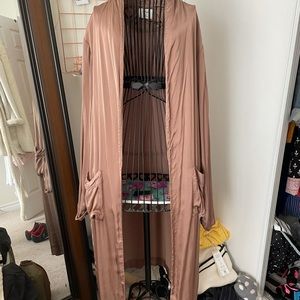 Aritzia robe